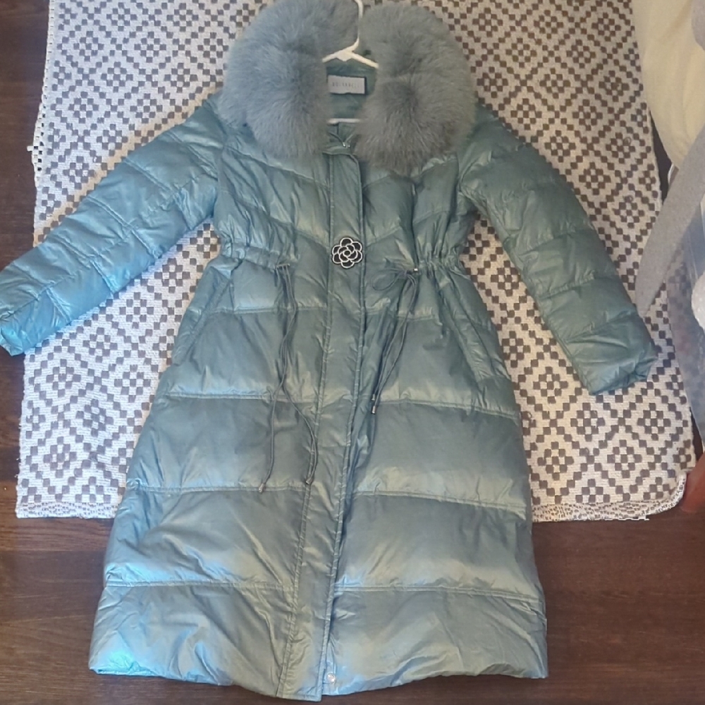 Elegant Women's Gray Puffer Coat